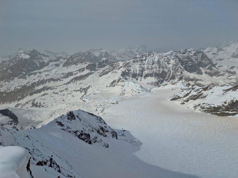 Vaste versant neigeux et sommets, Haute Maurienne